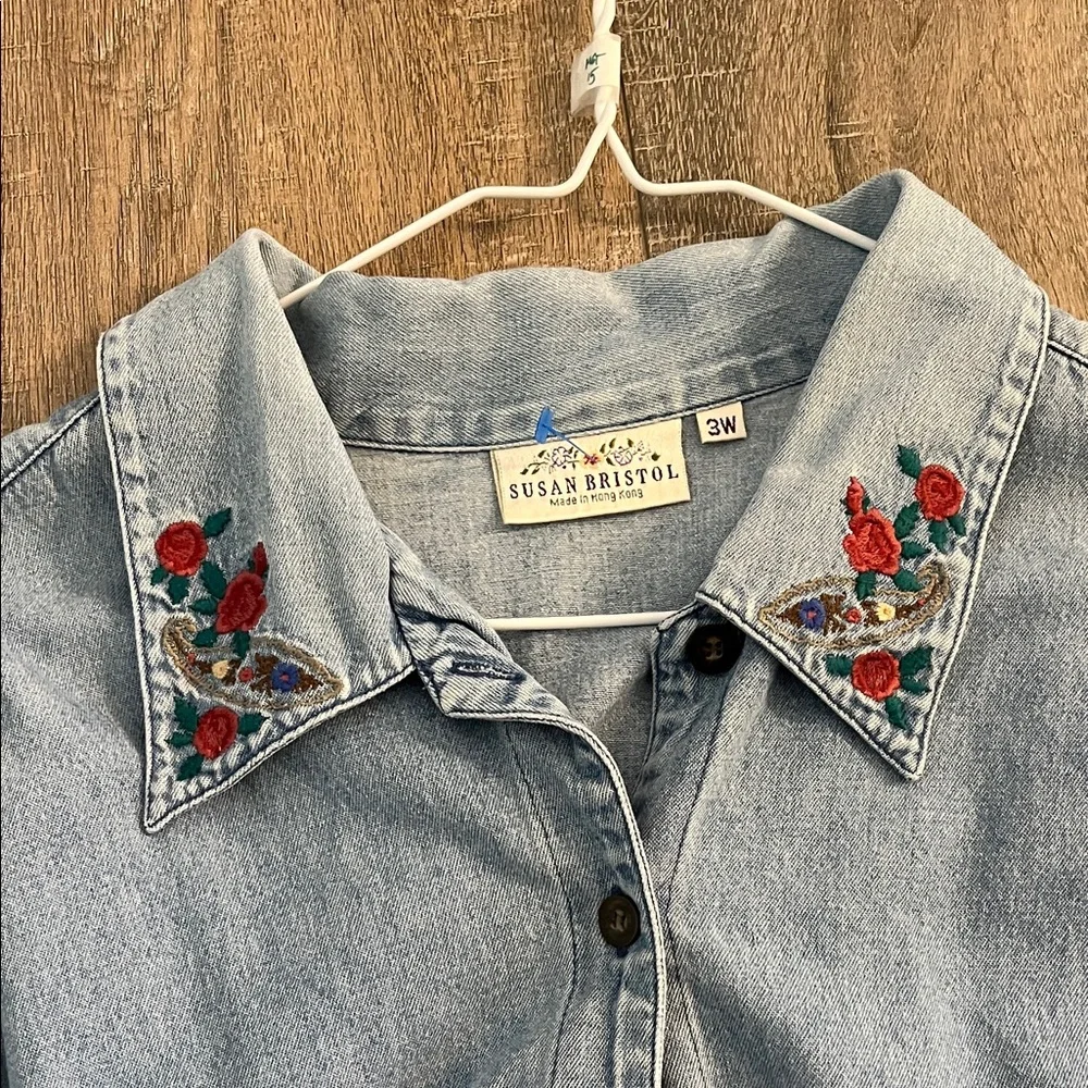 Susan Bristol Light Blue Denim Shirt Embroidered Collar Button Front Size 3W - Picture 7 of 7